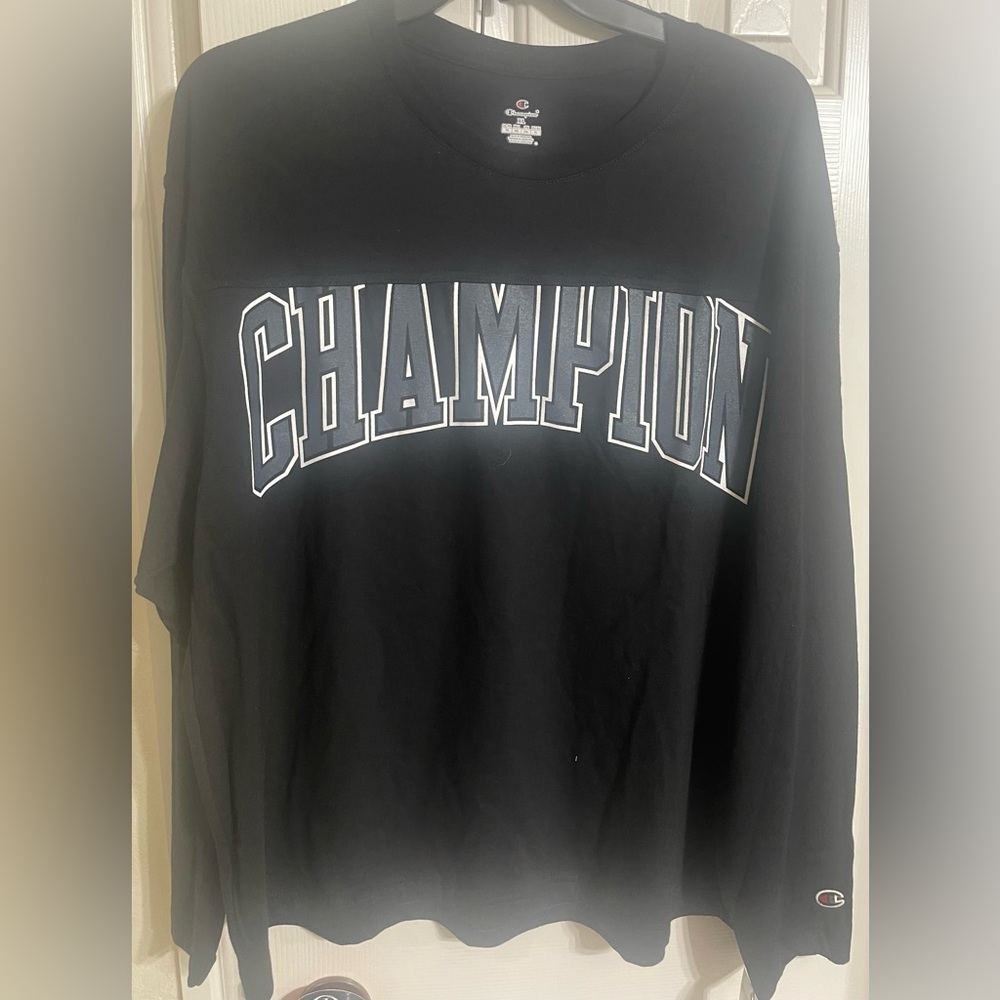 Champion Black Logo Crewneck Men’s XL oversized long sleeve T
